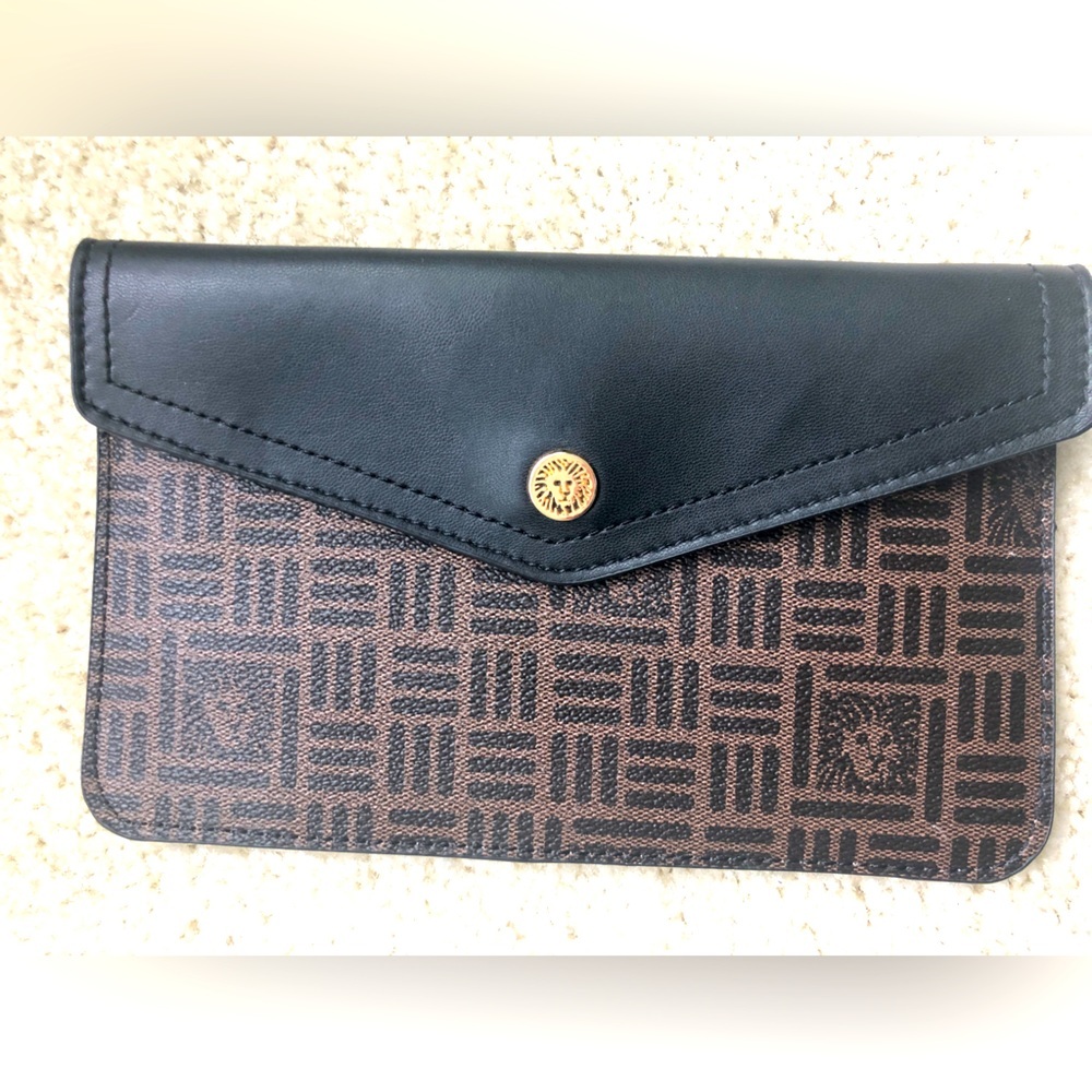 ANNE KLEIN Purse Bag Pouch Crossbody - NWOT
